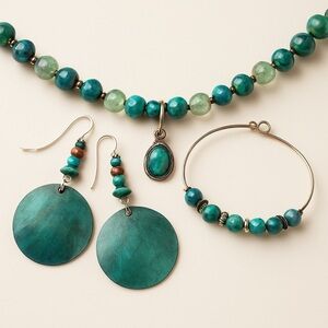 Turquoise and Gold Jewelry Set